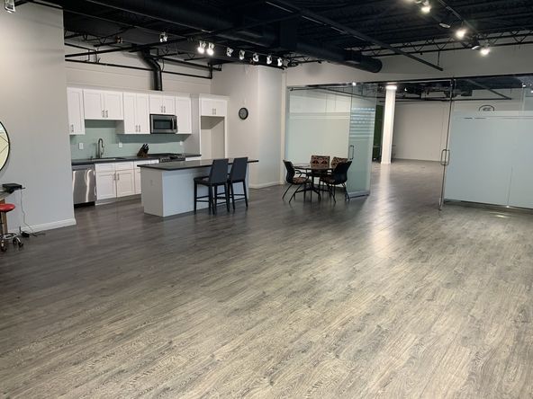2951 W Ball Rd, Anaheim, CA 92804